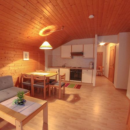 Pension Kroell Sankt Jakob in Defereggen Luaran gambar
